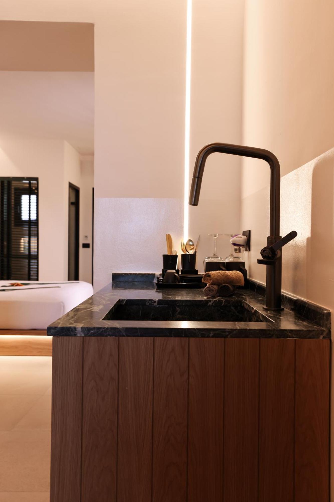 Queen Kalliopi Suites Plintri Luaran gambar